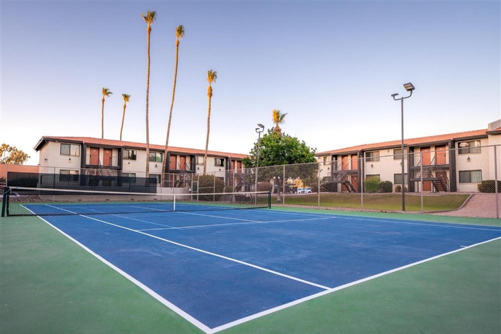 233 Fully Furnished 1br Suite-outdoor Pool Scottsdale